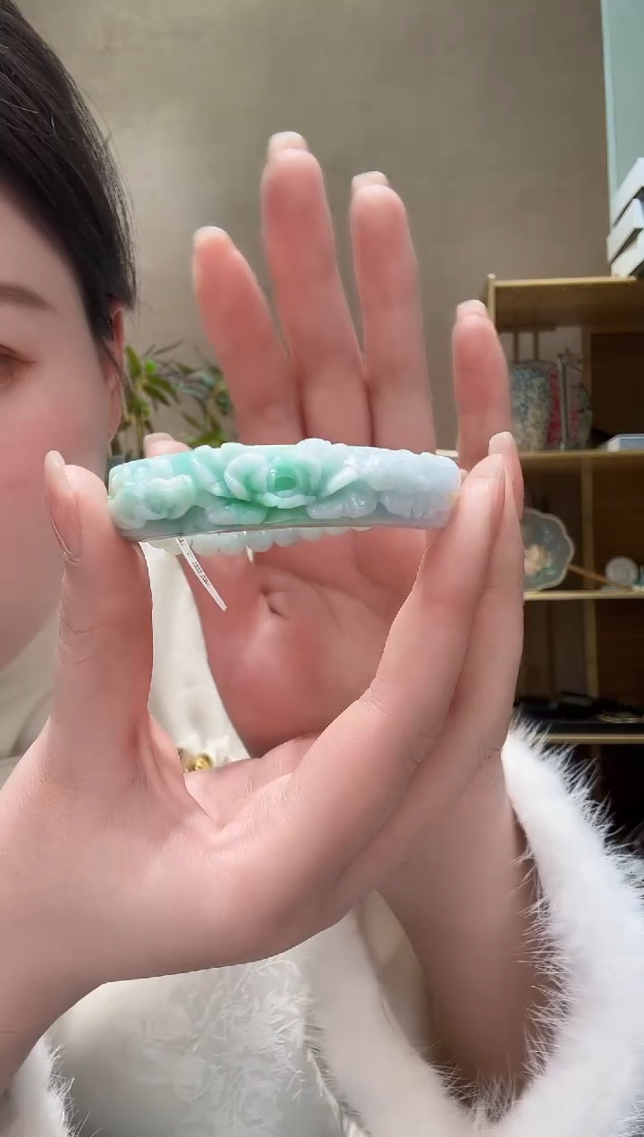 【闪购商品】翡翠颈饰未镶嵌手牌