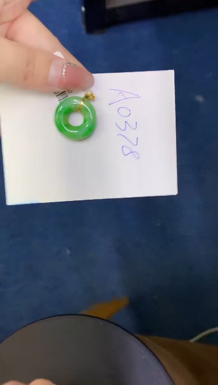 【闪购商品】翡翠颈饰18K金镶嵌0000000000000