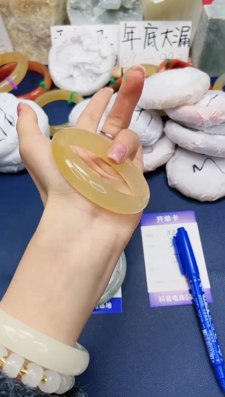 【闪购商品】石英质玉手镯合金327-财气镯55圈口