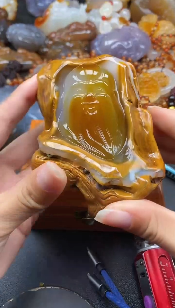 未镶嵌1玛瑙/玉髓钟**事ll