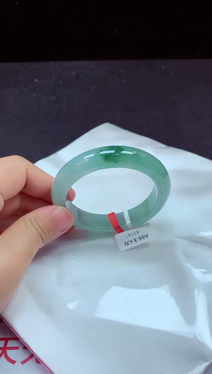 【闪购商品】翡翠手镯（圆镯）未镶嵌手镯55