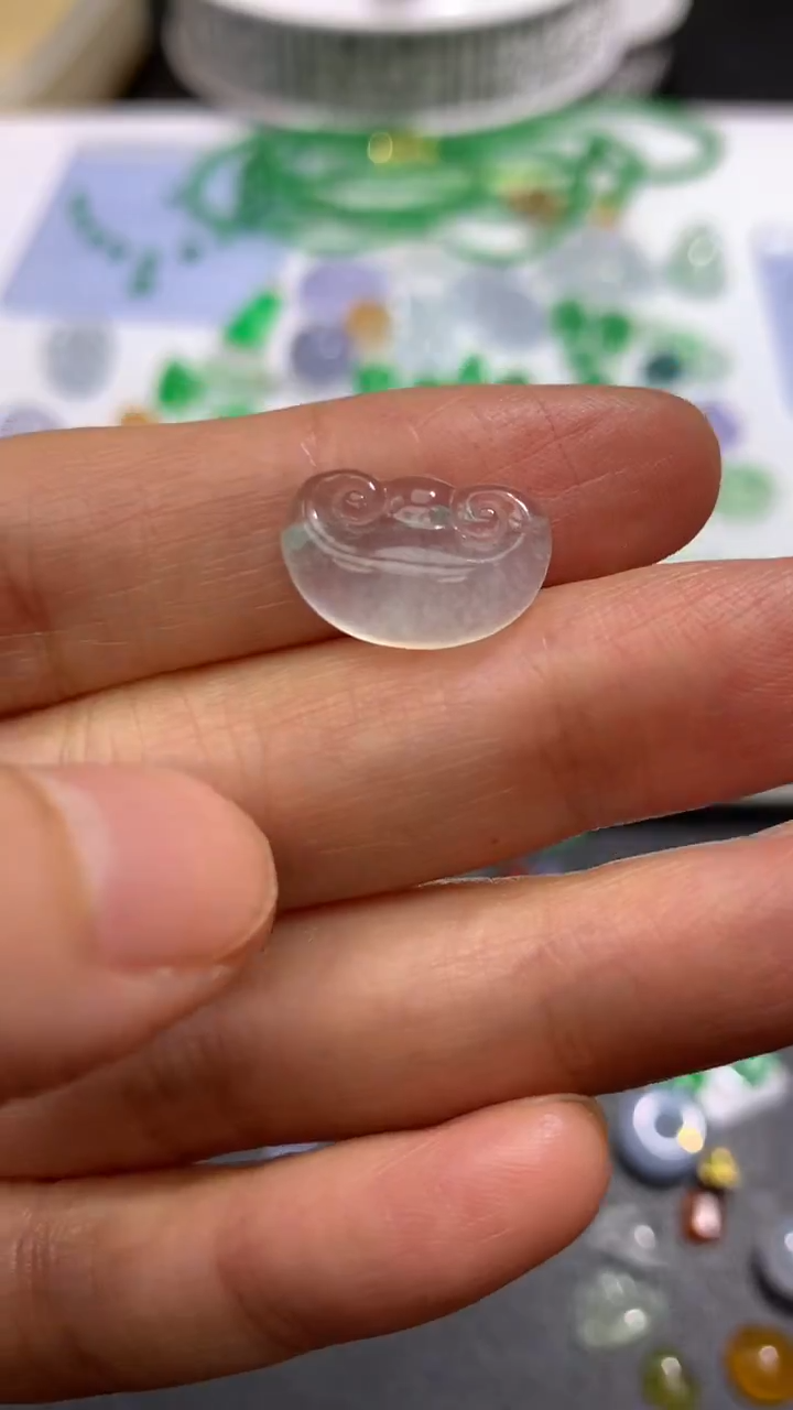 未镶嵌定制翡翠未镶嵌 定制翡翠