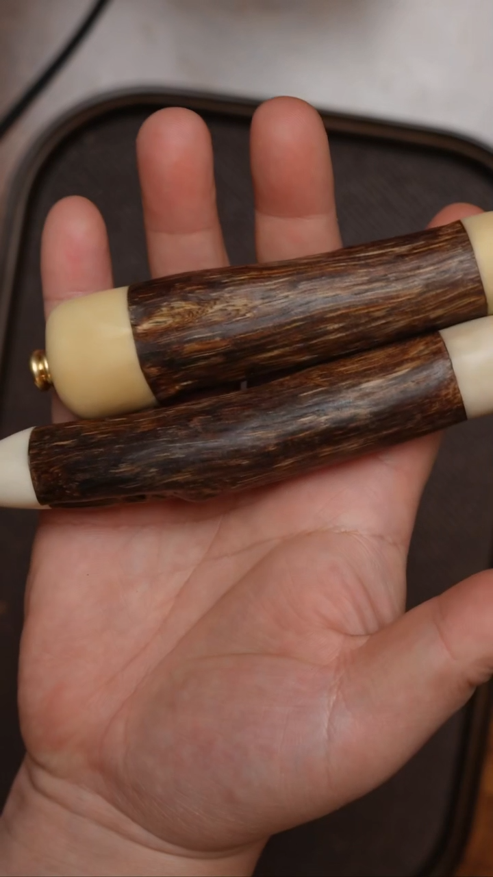 沉香手把件达拉干九分沉烟嘴 多样性发1件