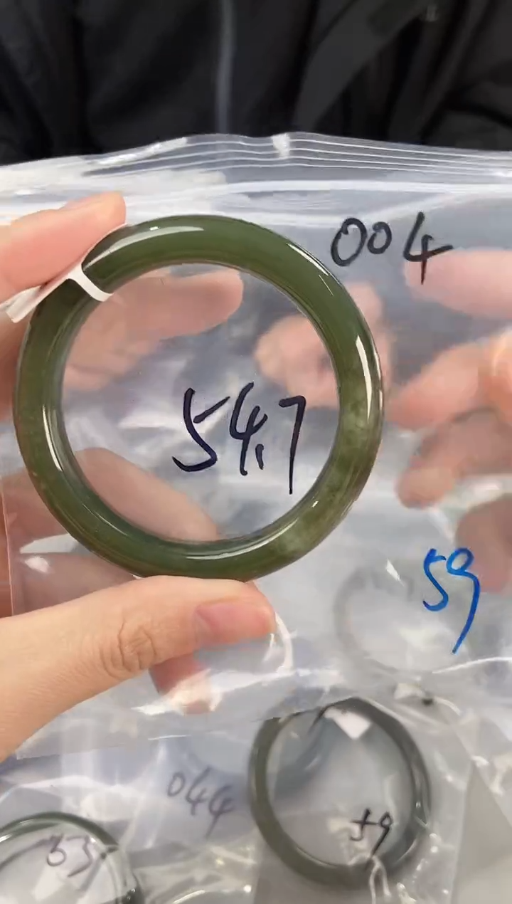 【闪购商品】和田玉手镯未镶嵌和田玉手镯004