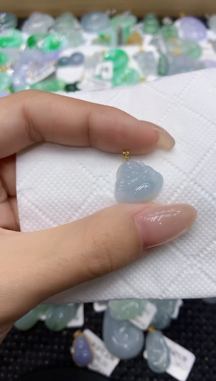 翡翠18K金镶嵌颈饰111111111111