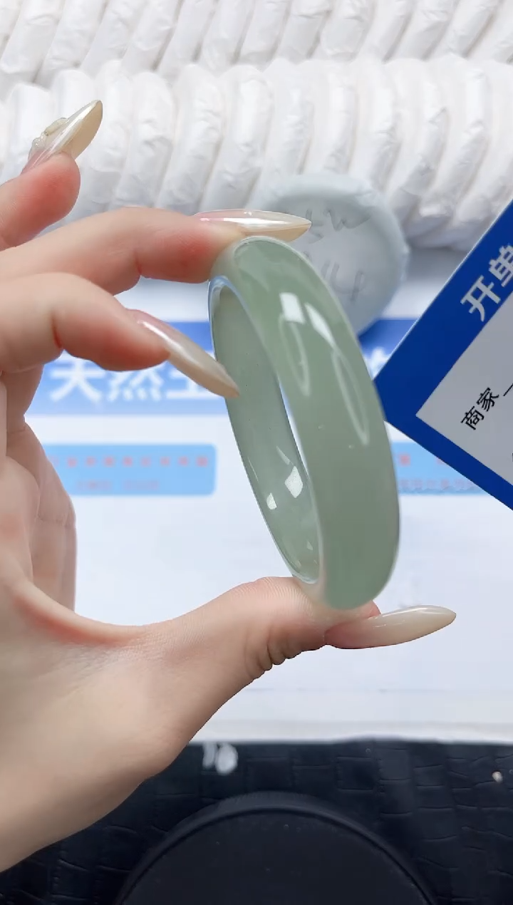 石英质玉手镯未镶嵌117-54.2