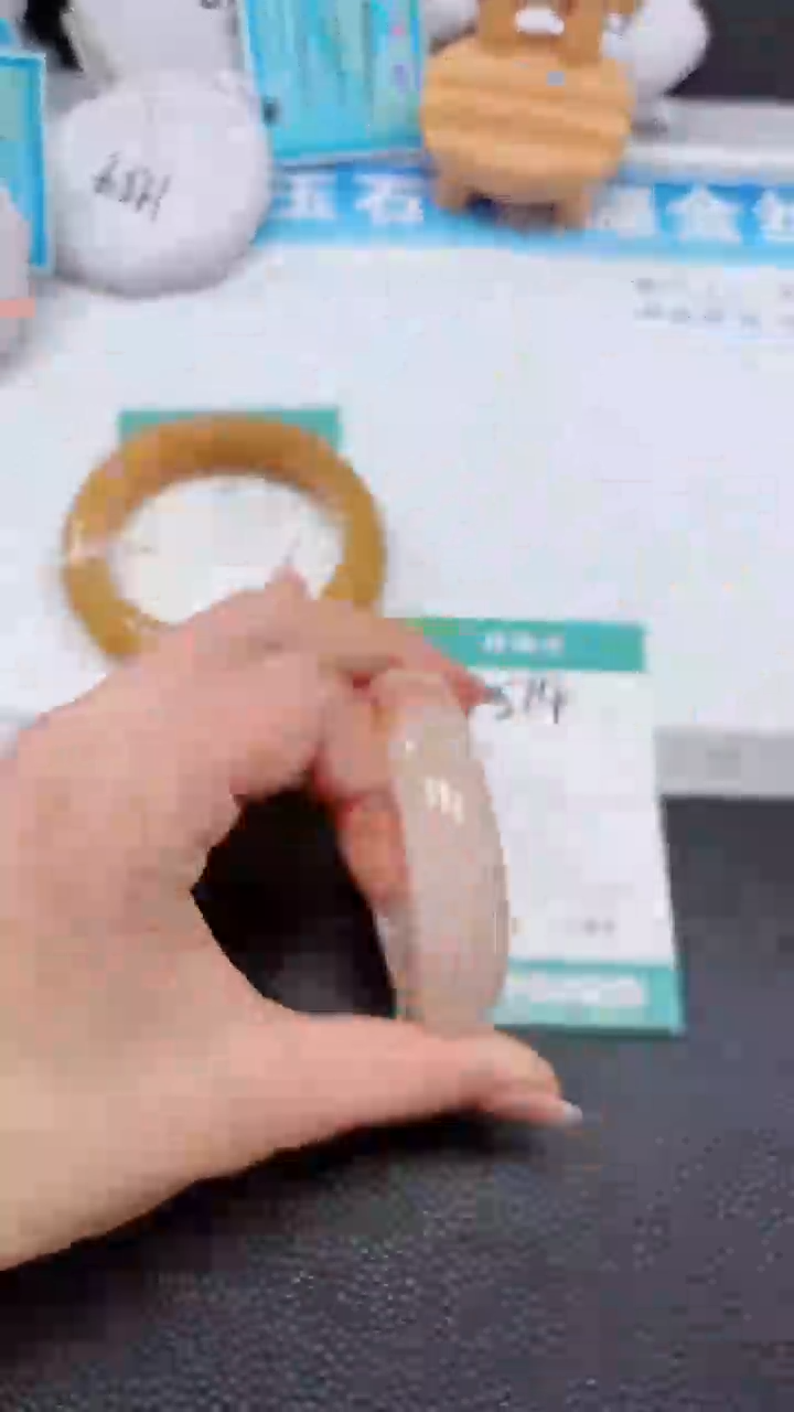 【闪购商品】石英质玉手镯未镶嵌514