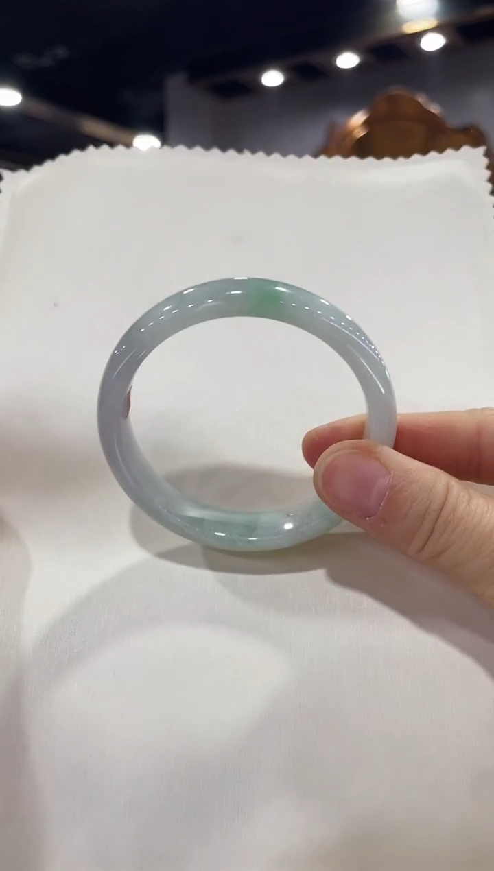 未镶嵌手镯翡翠5