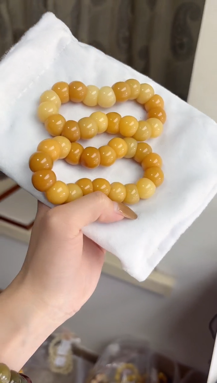 手串菩提根/象牙果沐j10奶糕玉化蒜瓣肠15mm手串（现穿）