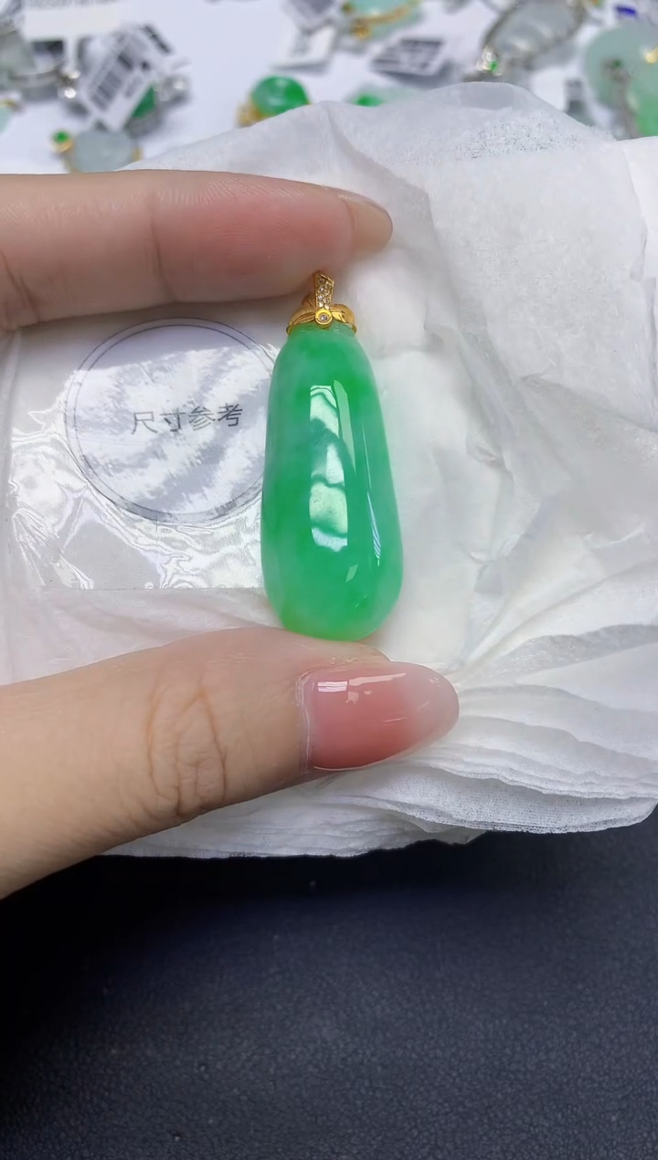 颈饰18K金镶嵌翡翠天然缅甸翡翠A货百元以上9元证书费自理