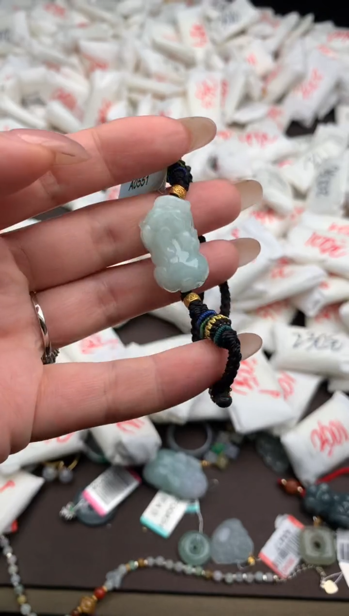 【闪购商品】翡翠手绳未镶嵌一