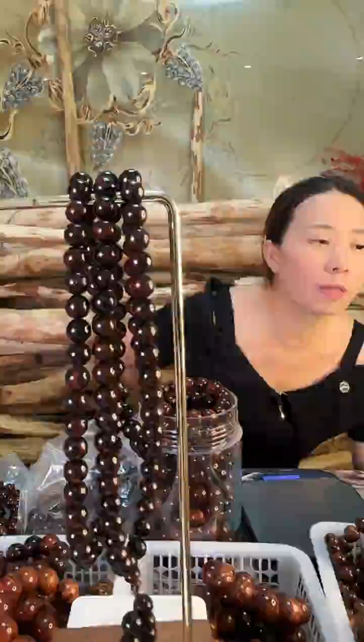 黄花梨/降香黄檀手串/手链海黄手串0.8*108（多样性发一）