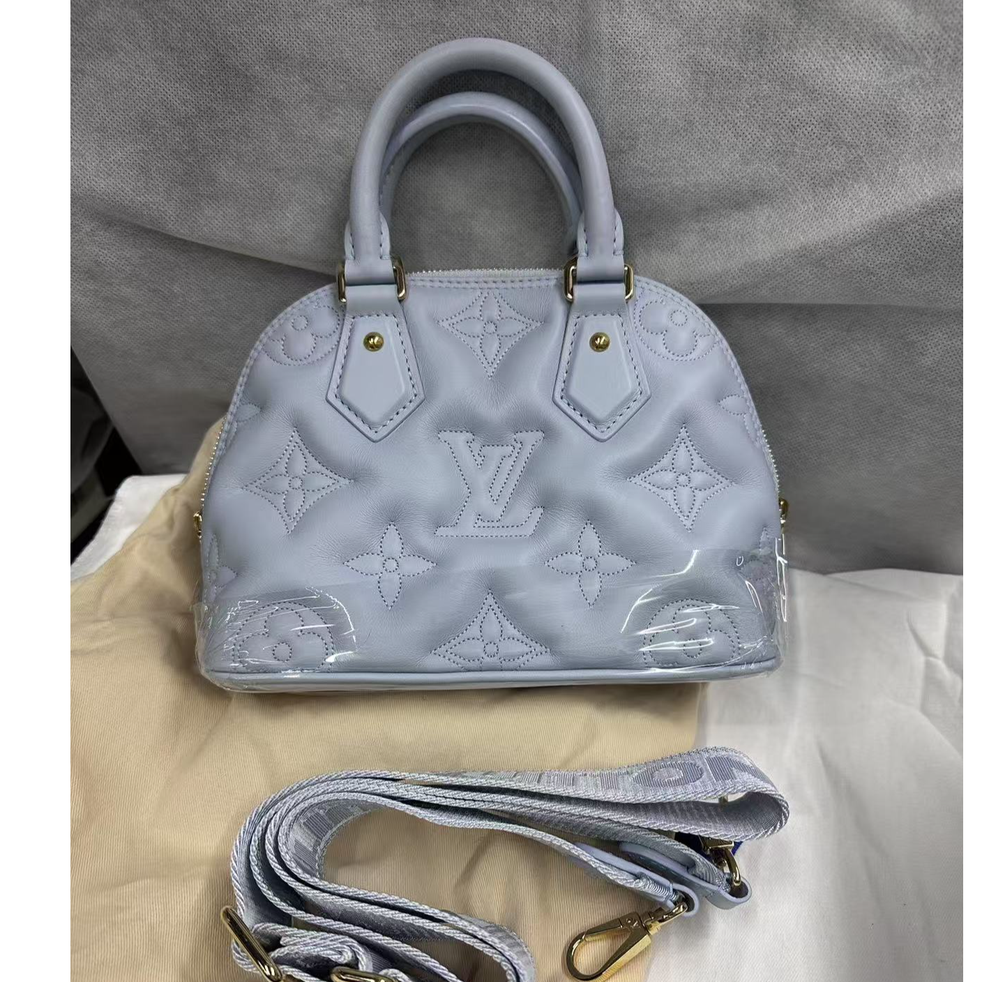 99新 LouisVuitton/路易威登 小花姑姑226595雾霾蓝 贝壳包