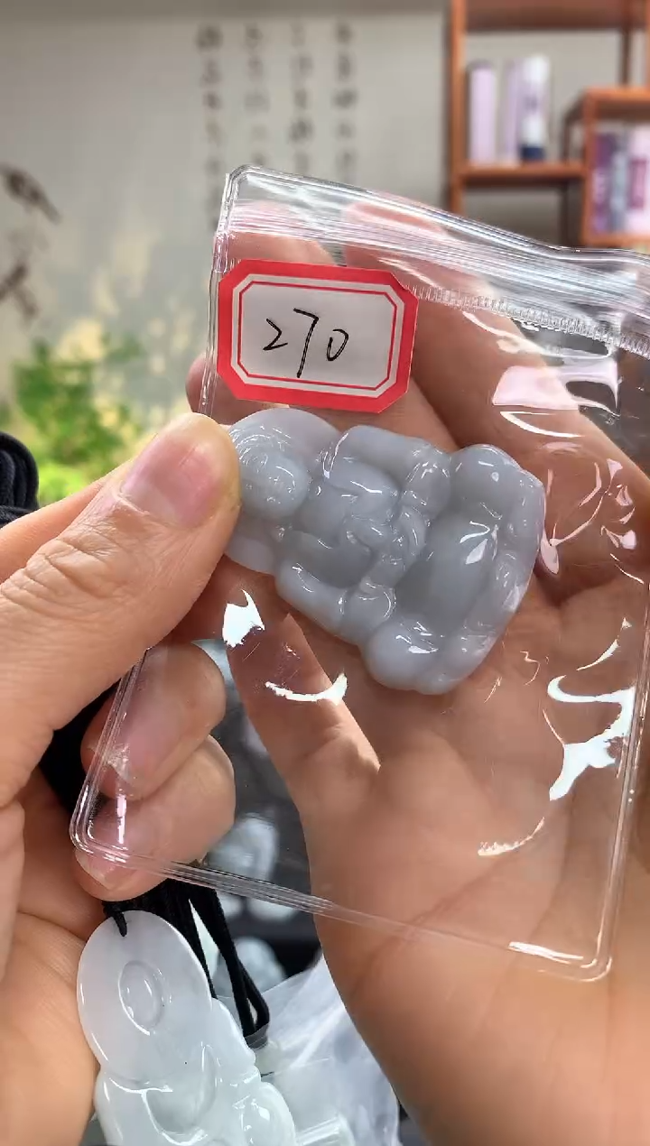 【闪购商品】翡翠颈饰未镶嵌观音270