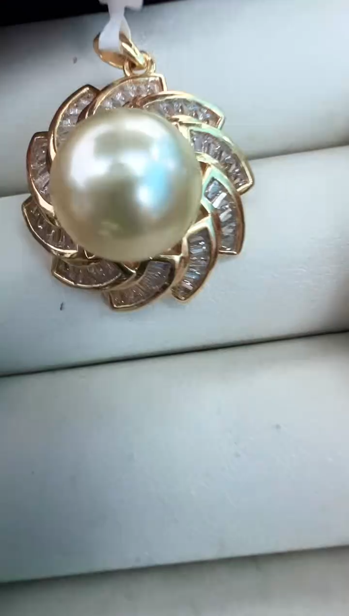 【闪购商品】海水珍珠颈饰银S925镶嵌吊坠