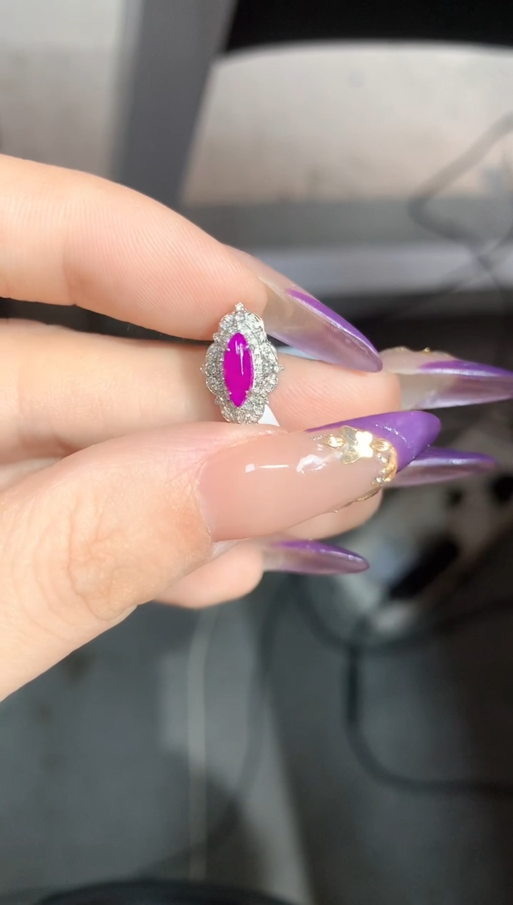 苏纪石（舒俱来）18K金镶嵌.潘潘