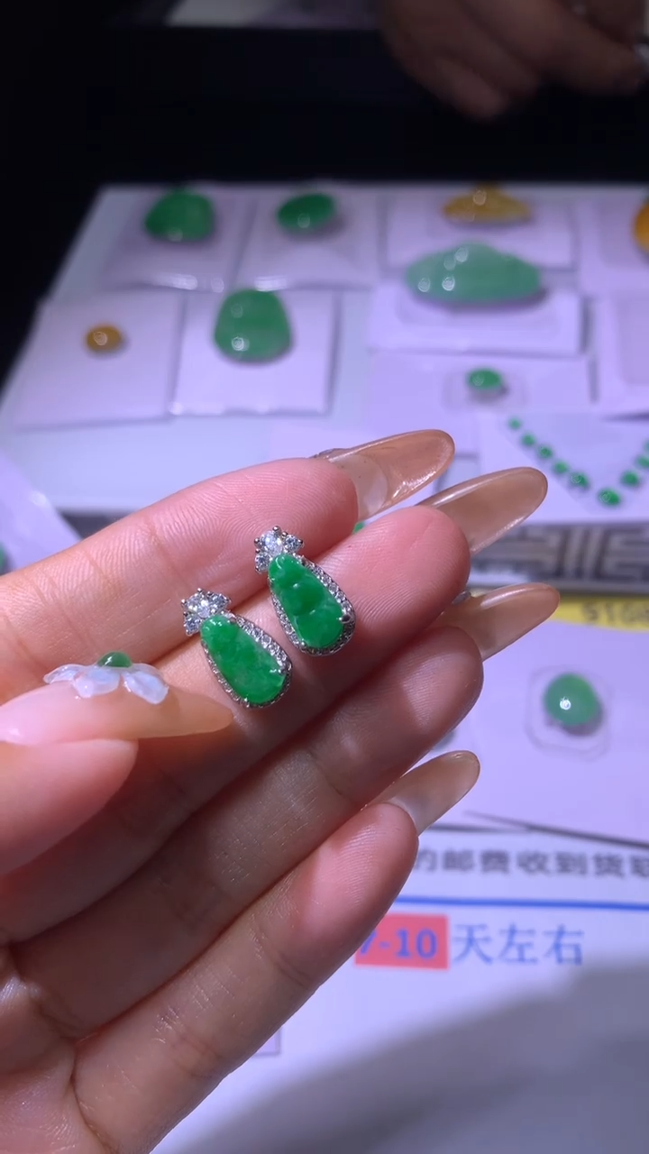 【闪购商品】翡翠未镶嵌颈饰MXX008952