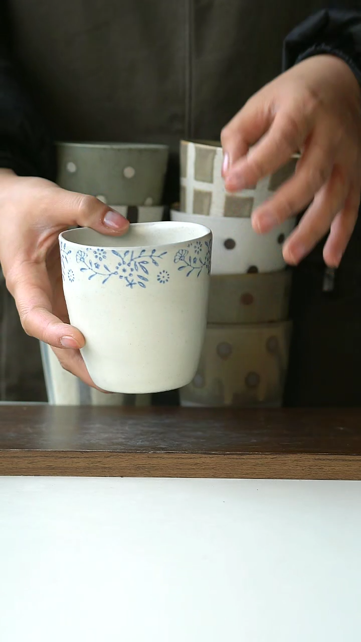 【闪购商品】陶瓷出英国繁花手握杯300ml@4-2@