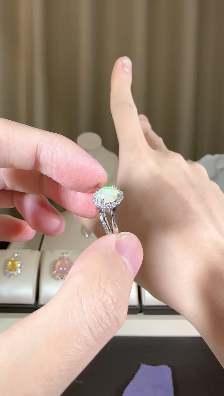 【闪购商品】欧泊珠宝奇石银S925镶嵌时尚戒指