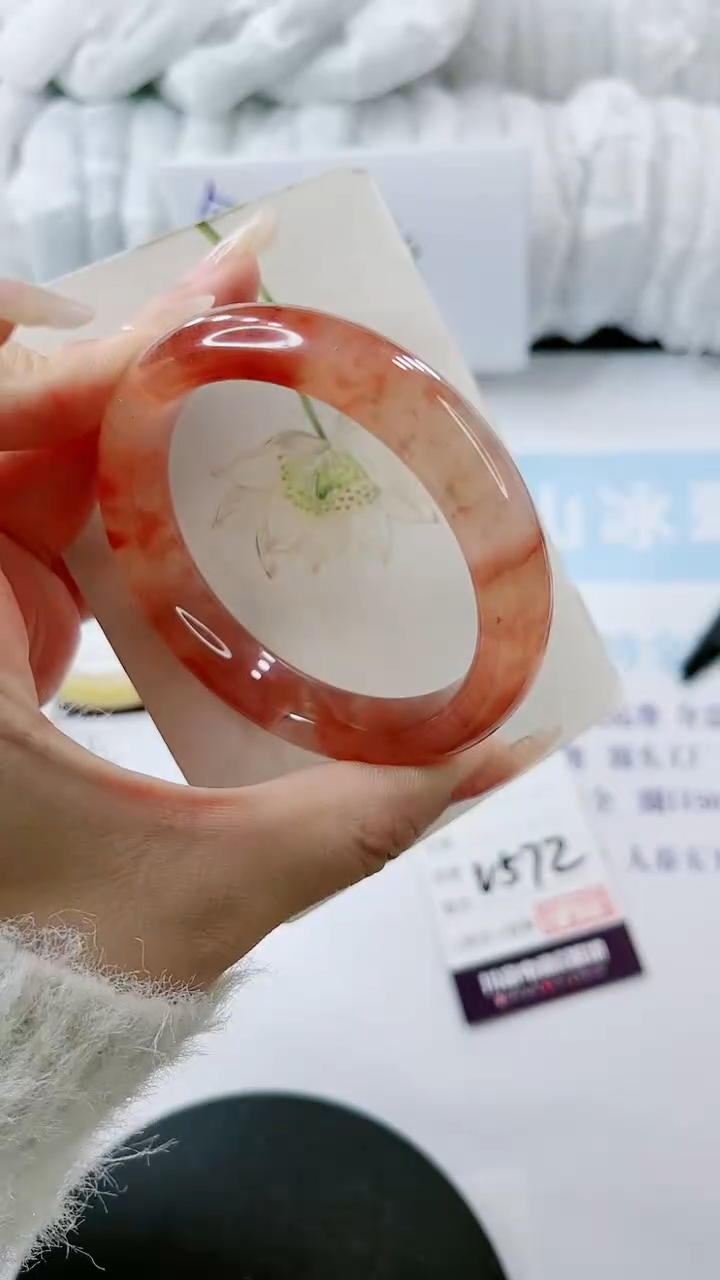 【闪购商品】石英质玉手镯未镶嵌多样性发货V572