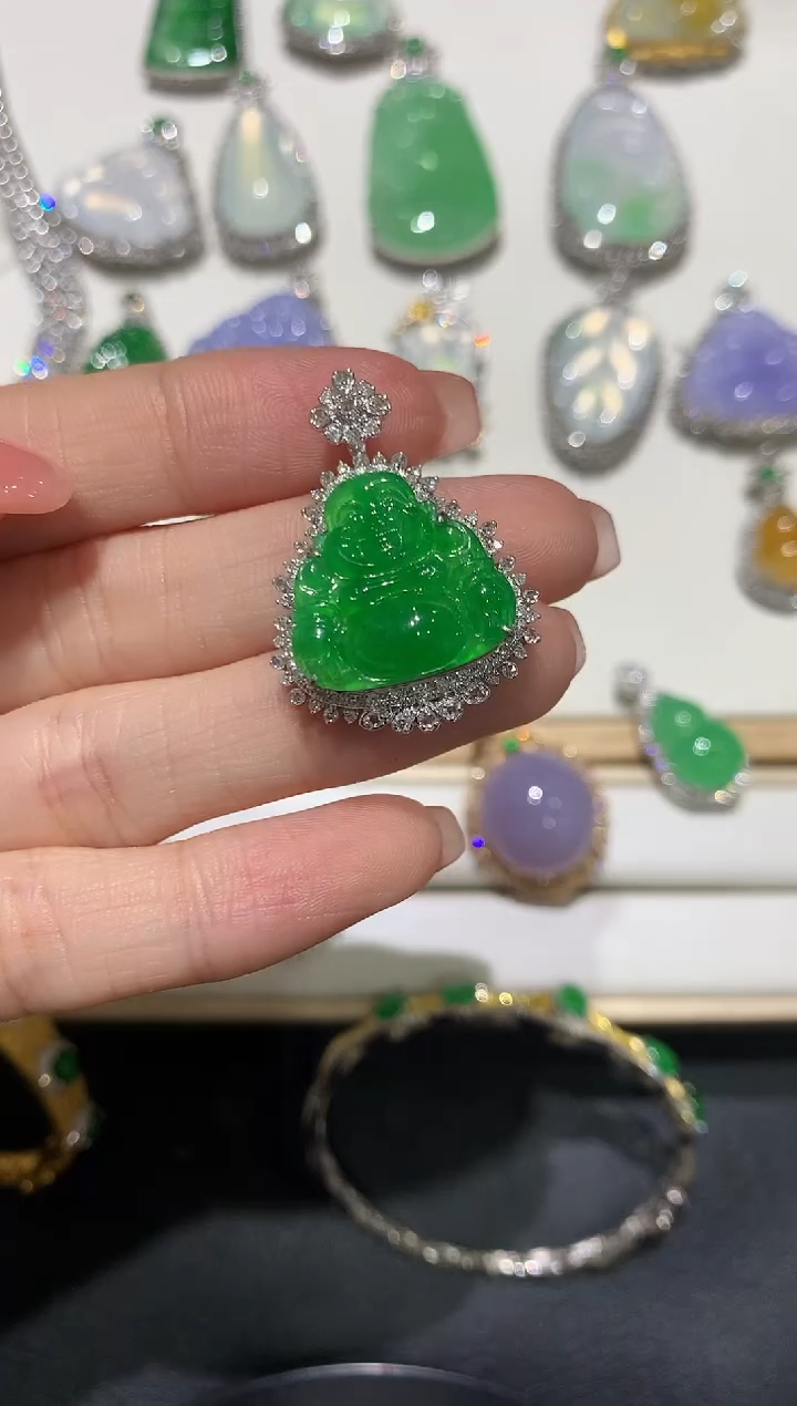 【闪购商品】翡翠吊坠(不含链)18K金镶嵌团购4