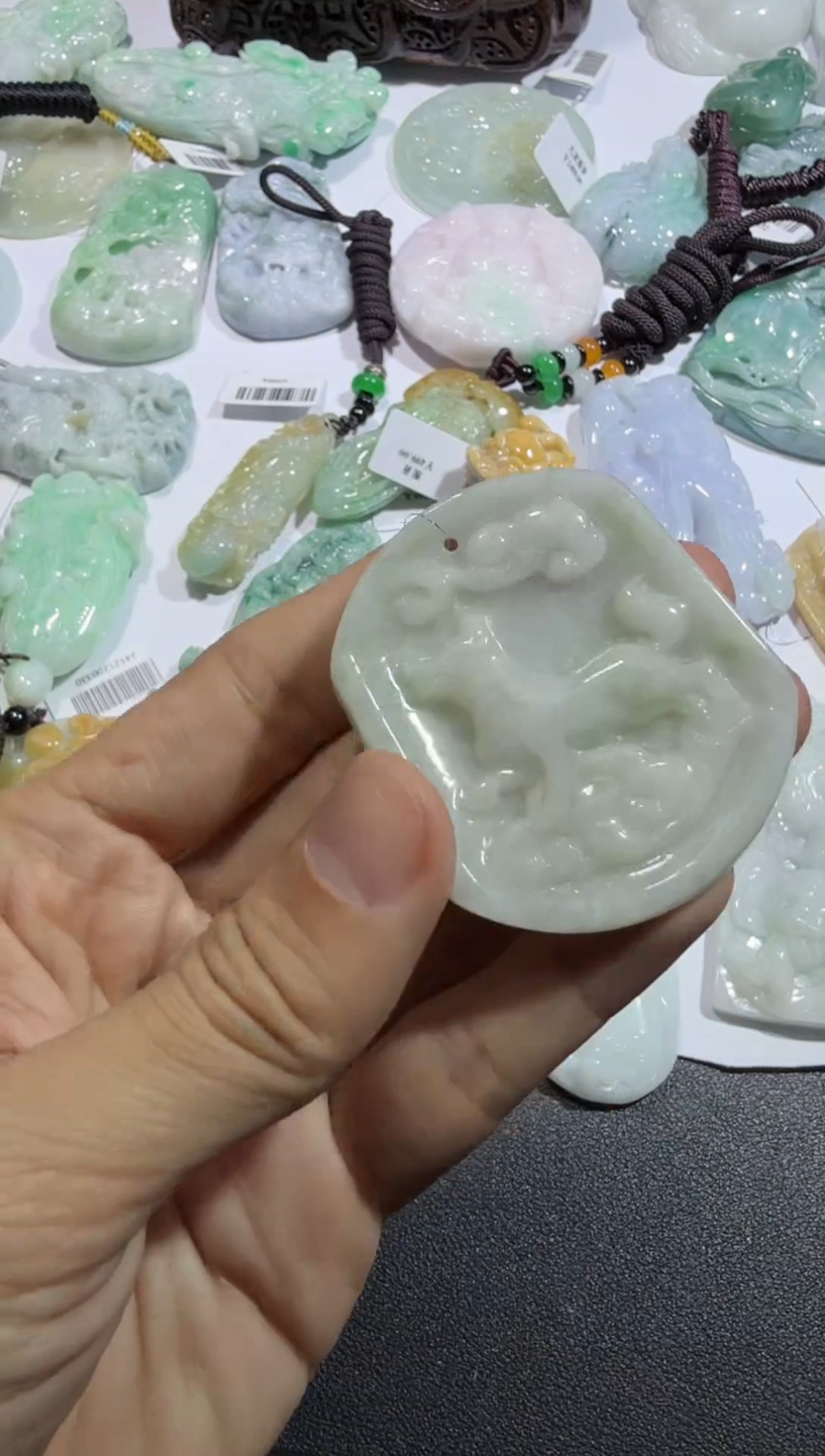 【闪购商品】翡翠颈饰未镶嵌00009660