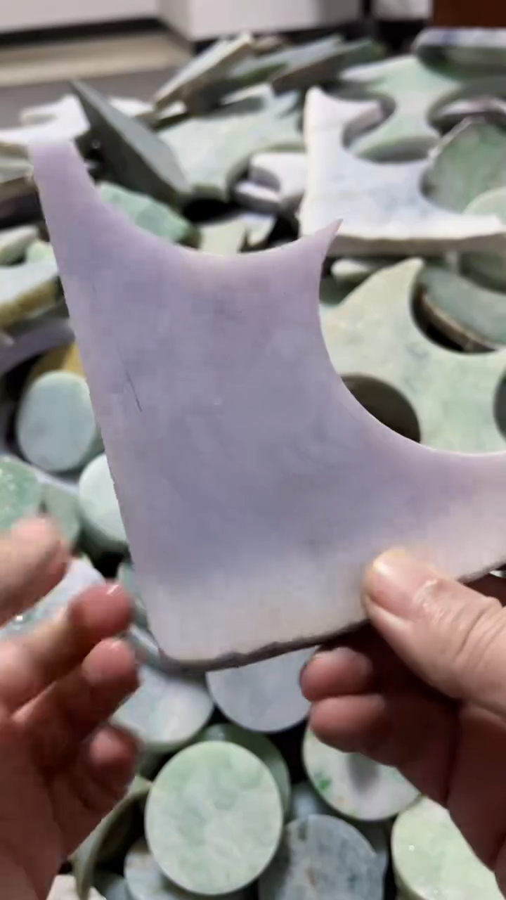 【闪购商品】翡翠挂件未镶嵌A货康壹029