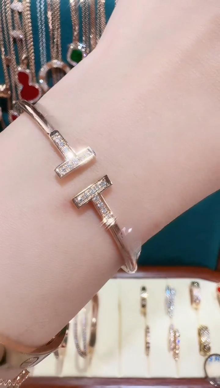 【闪购商品】钻石手镯18K金镶嵌手镯