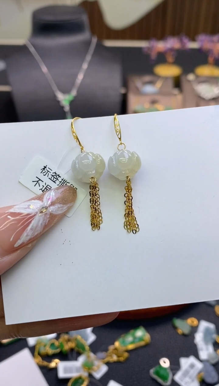 【闪购商品】翡翠颈饰18K金镶嵌净货12309