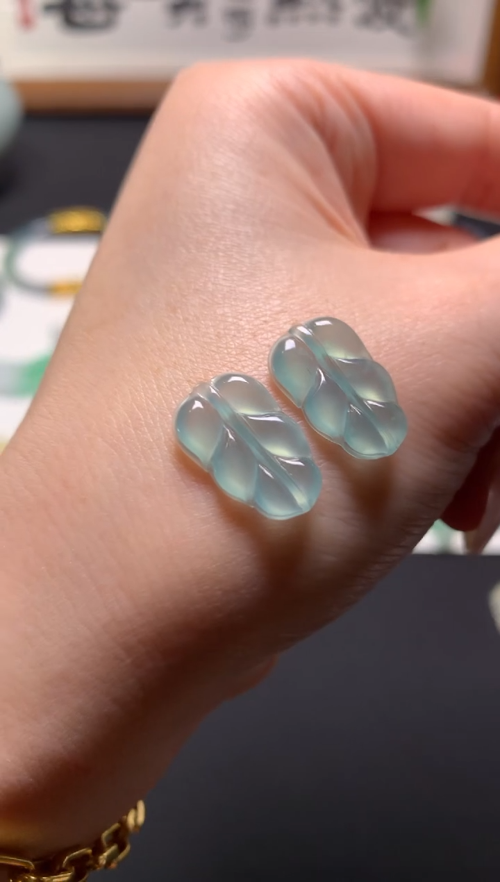 未镶嵌定制翡翠0568012724  