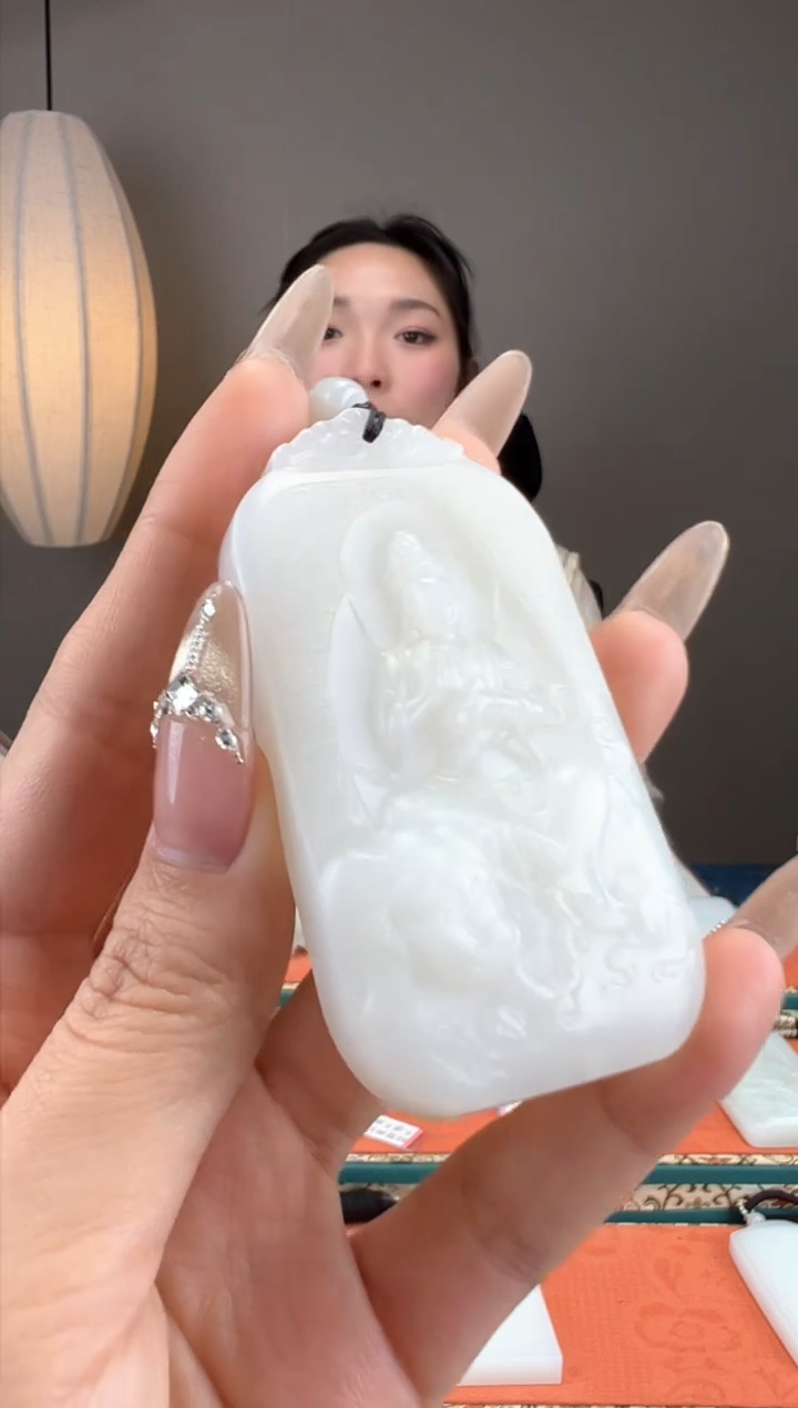 【闪购商品】和田玉颈饰未镶嵌1