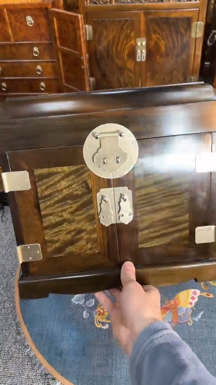 【闪购商品】乌木类成套家具阴沉官皮箱   s37