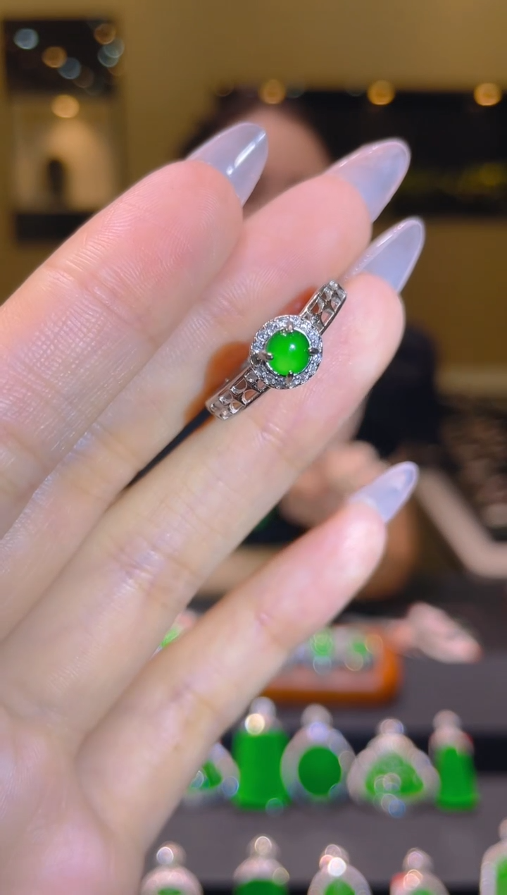 翡翠未镶嵌吊坠(不含链)A1