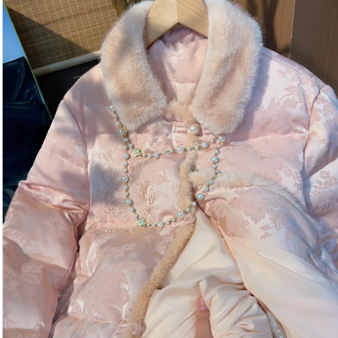 品优-2025冬季新款新中式国风女装加厚外套-2024D0137-乖乖