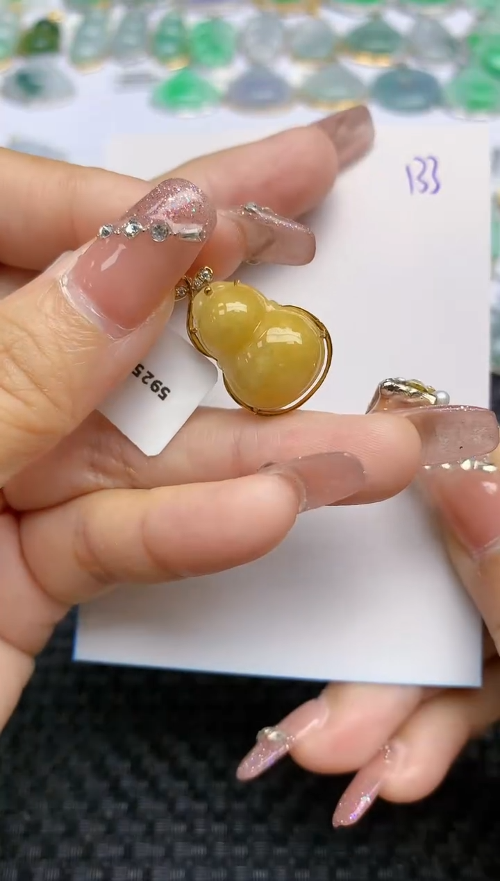 【闪购商品】翡翠颈饰18K金镶嵌天然A货翡翠 133