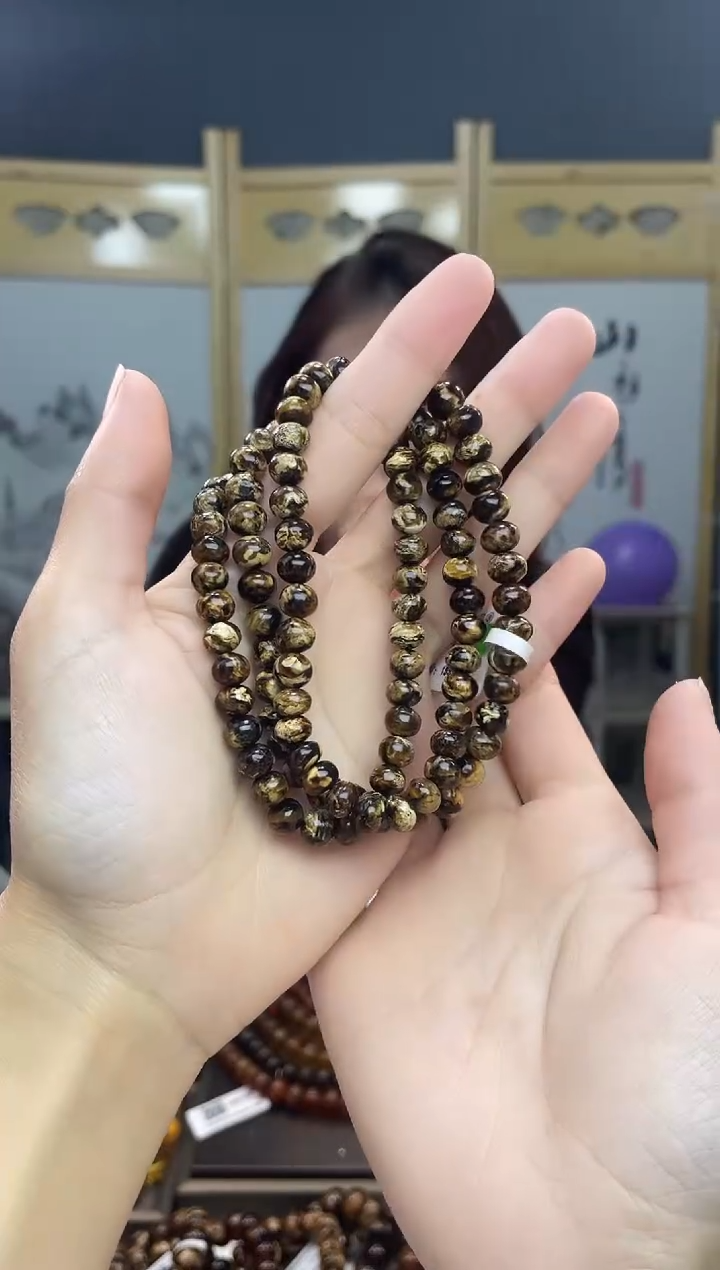 【闪购商品】琥珀裸石未镶嵌7+黑花108