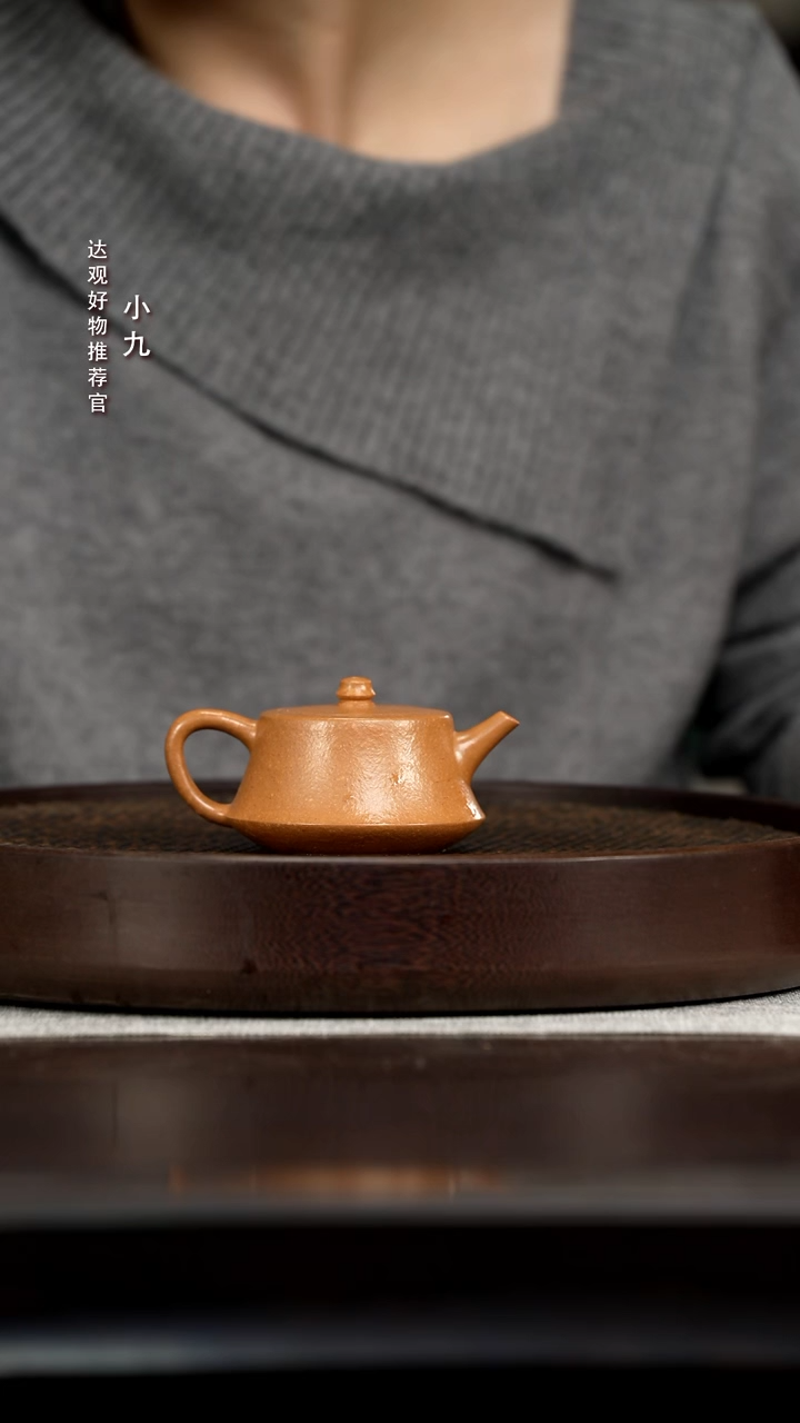 九DG185朱峰迪柱础五彩冷金黄130