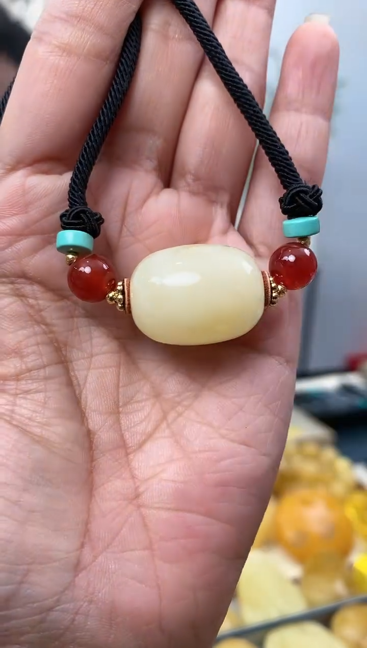 【闪购商品】蜜蜡裸石未镶嵌天然琥珀蜜蜡桶珠