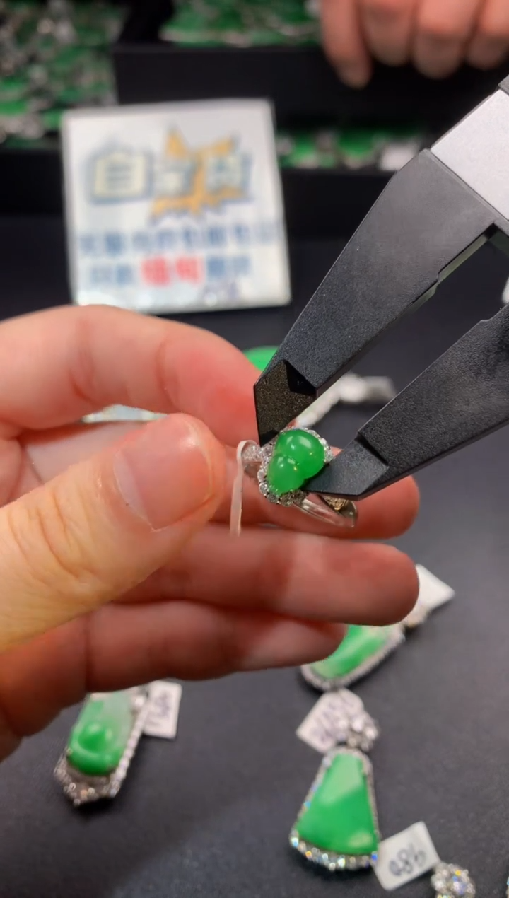 【闪购商品】翡翠戒指银S925镶嵌翡翠