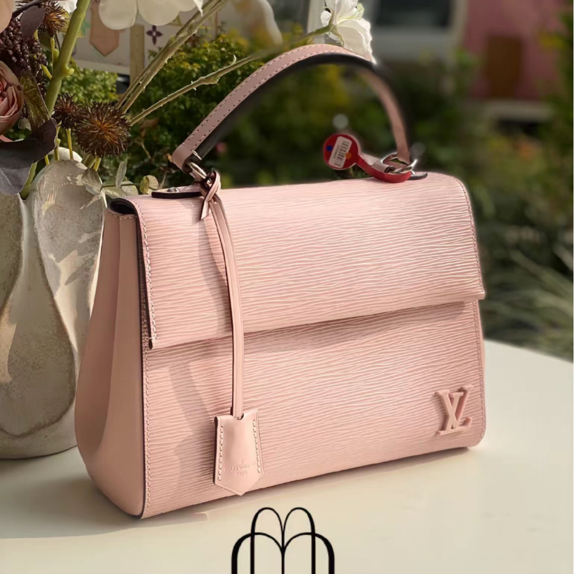 95新 LouisVuitton/路易威登 78620B  粉色水波纹克鲁尼斜挎包