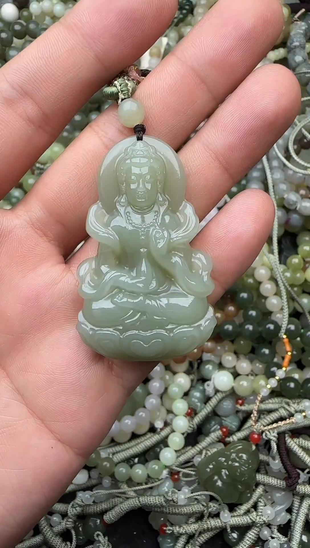 颈饰未镶嵌和田玉拍一发一