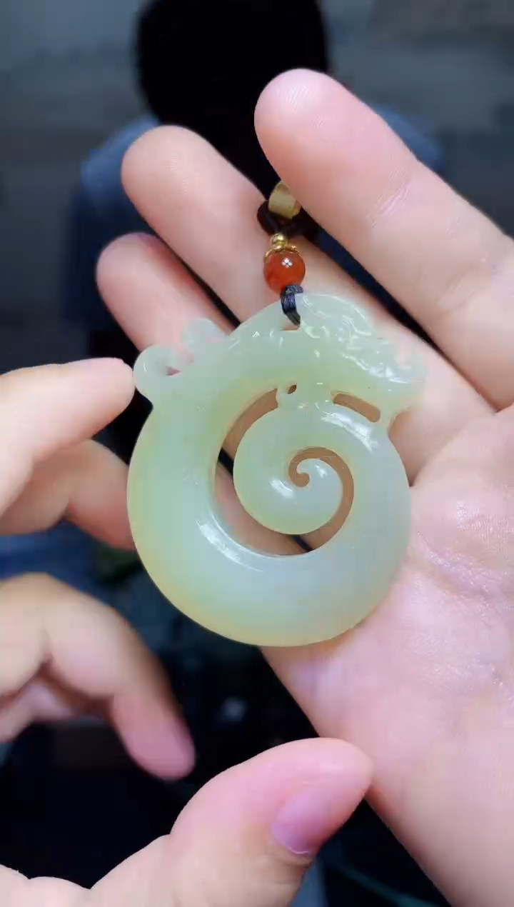 和田玉未镶嵌颈饰1