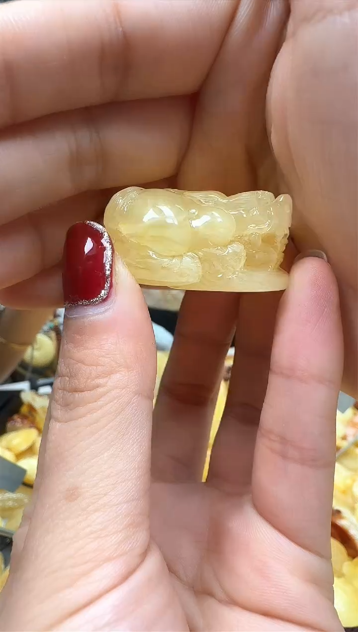 【闪购商品】琥珀裸石未镶嵌挂坠11.8