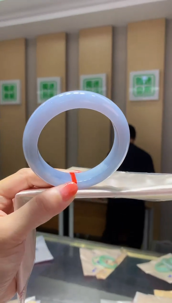 翡翠手镯未镶嵌-Q67 圈口59.5