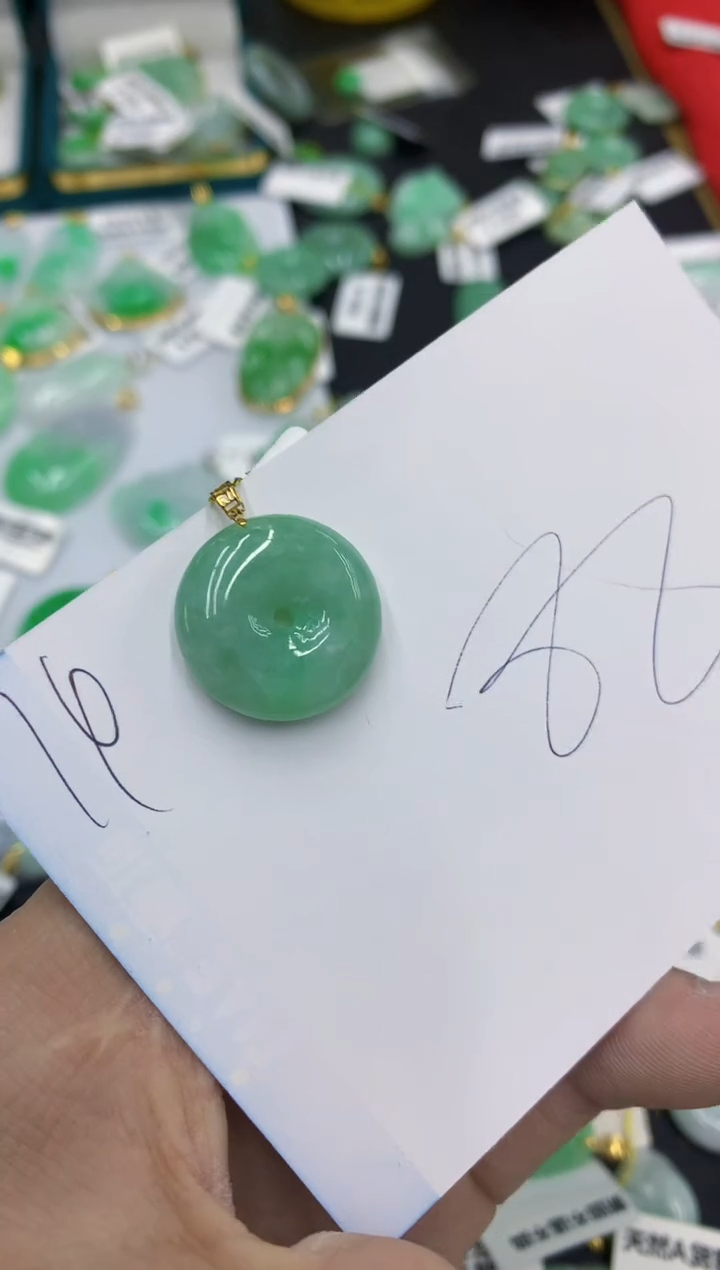 【闪购商品】翡翠颈饰18K金镶嵌1111111111