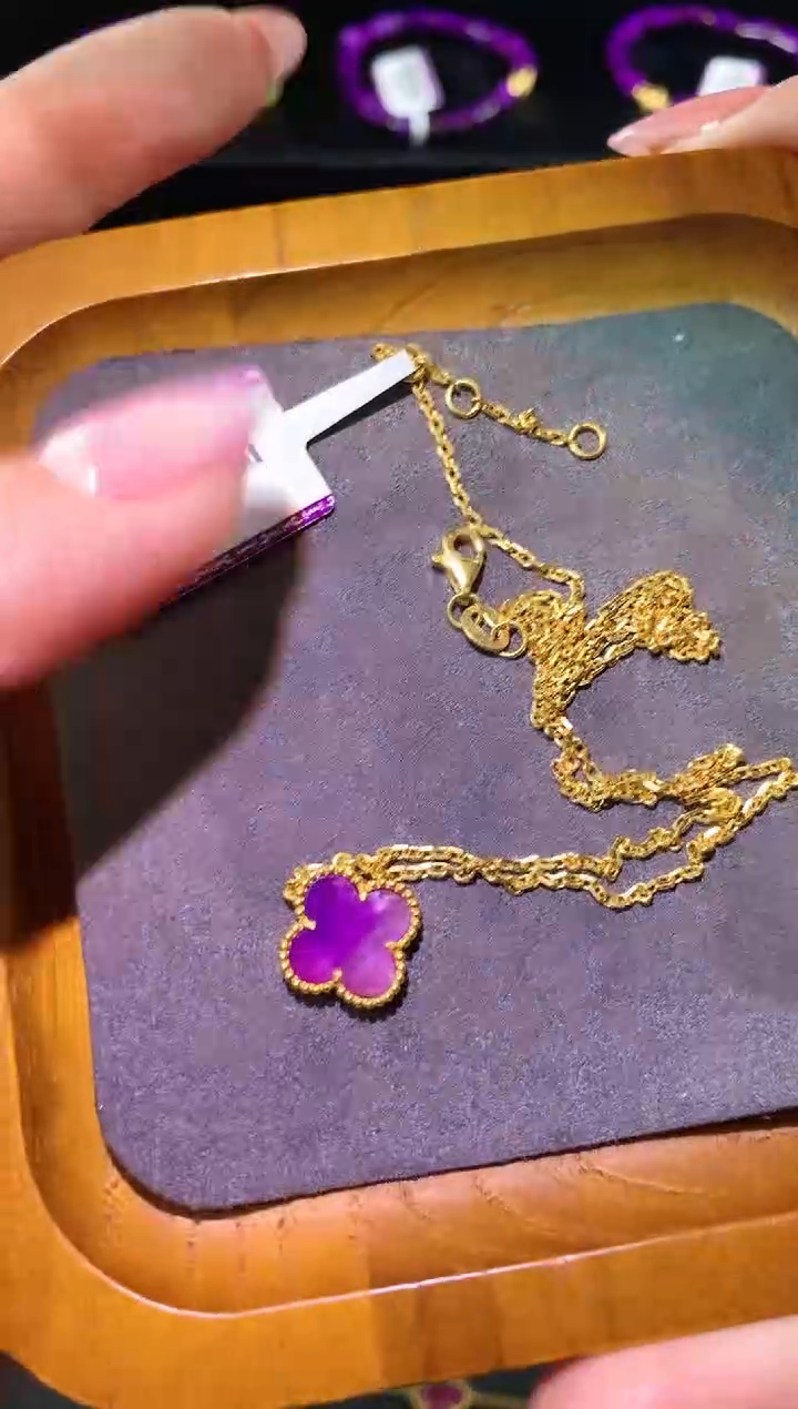 【闪购商品】苏纪石（舒俱来）.足金镶嵌舒俱来项链