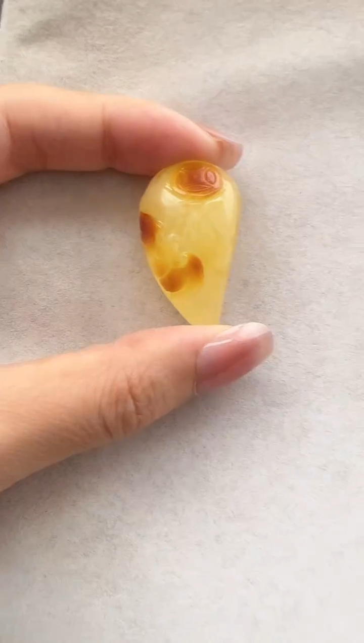 【闪购商品】琥珀裸石未镶嵌10112088-吊坠