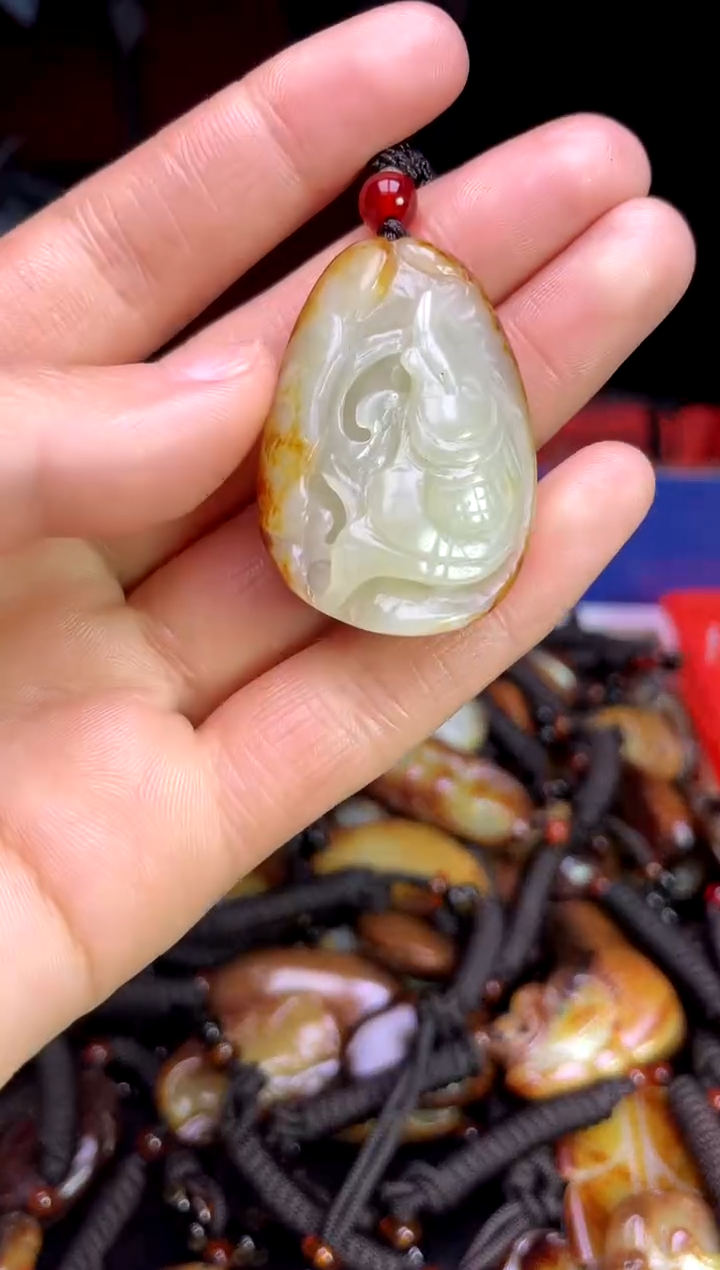 【闪购商品】和田玉未镶嵌颈饰1