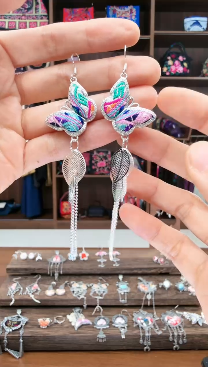 【闪购商品】织绣72蚩梦苗族古绣