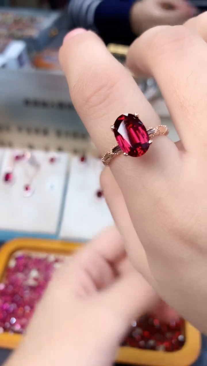 【闪购商品】石榴石戒指银S925镶嵌天然镁铝